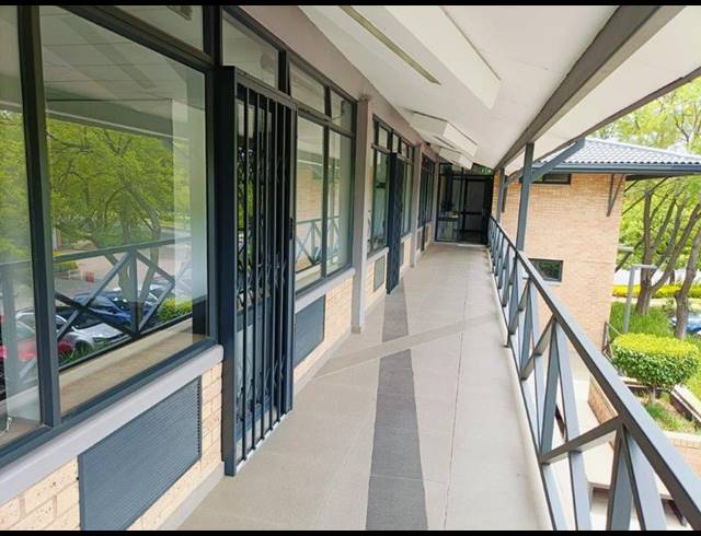 BUSINESS PROPERTY TO RENT IN VORNA VALLEY